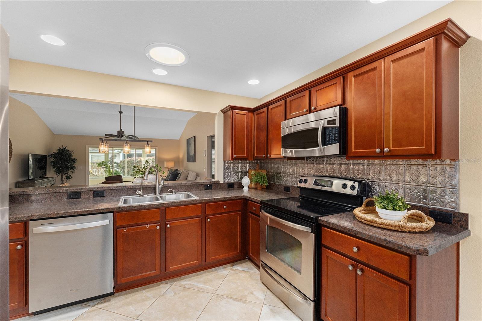 410 AINSWORTH CIR, THE VILLAGES, FL, 32162