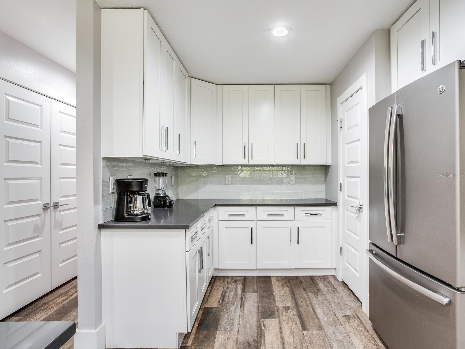 156 175TH AVE E, REDINGTON SHORES, FL, 33708