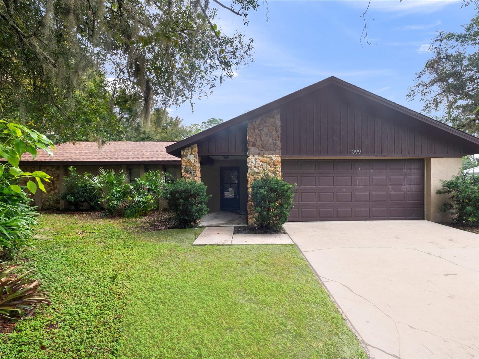 1099 E DE CARLO DR, DELTONA, FL, 32725