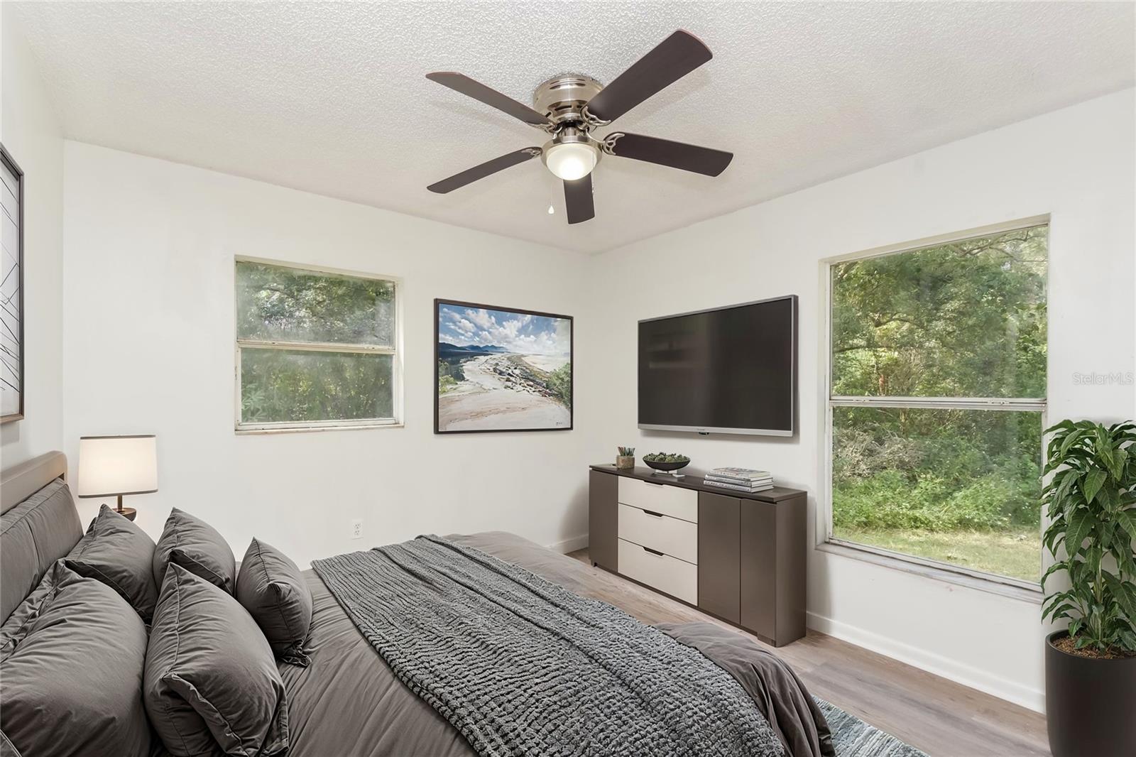 500 GLOVER ST, EUSTIS, FL, 32726