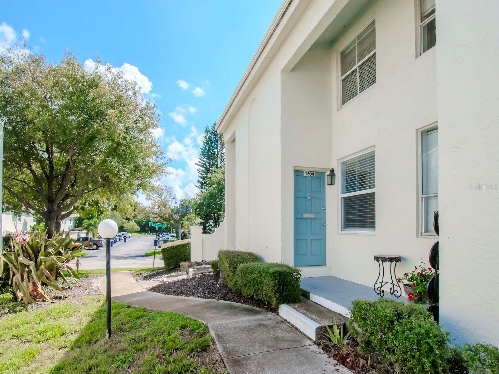 4304 LA MORA CT, TAMPA, FL, 33611
