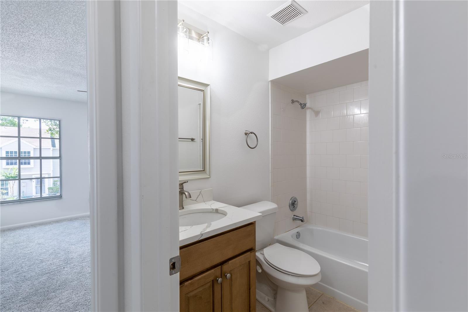 16175 RAMBLING VINE DR E, TAMPA, FL, 33624