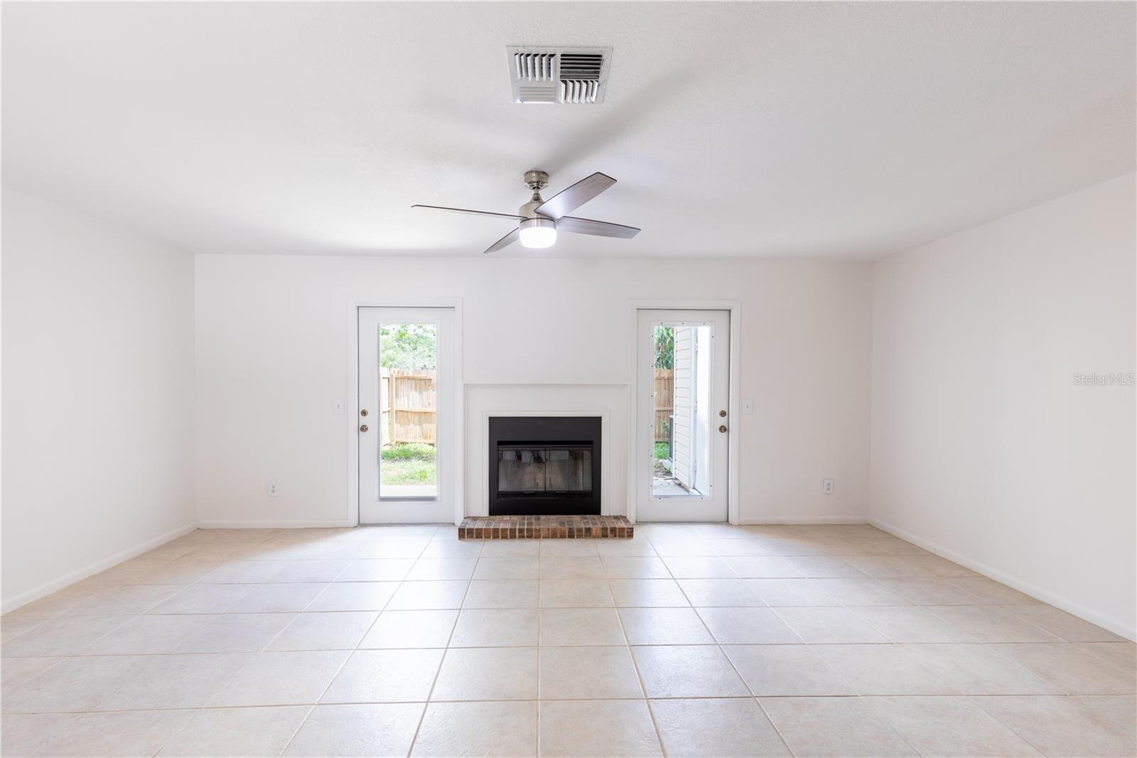 16175 RAMBLING VINE DR E, TAMPA, FL, 33624