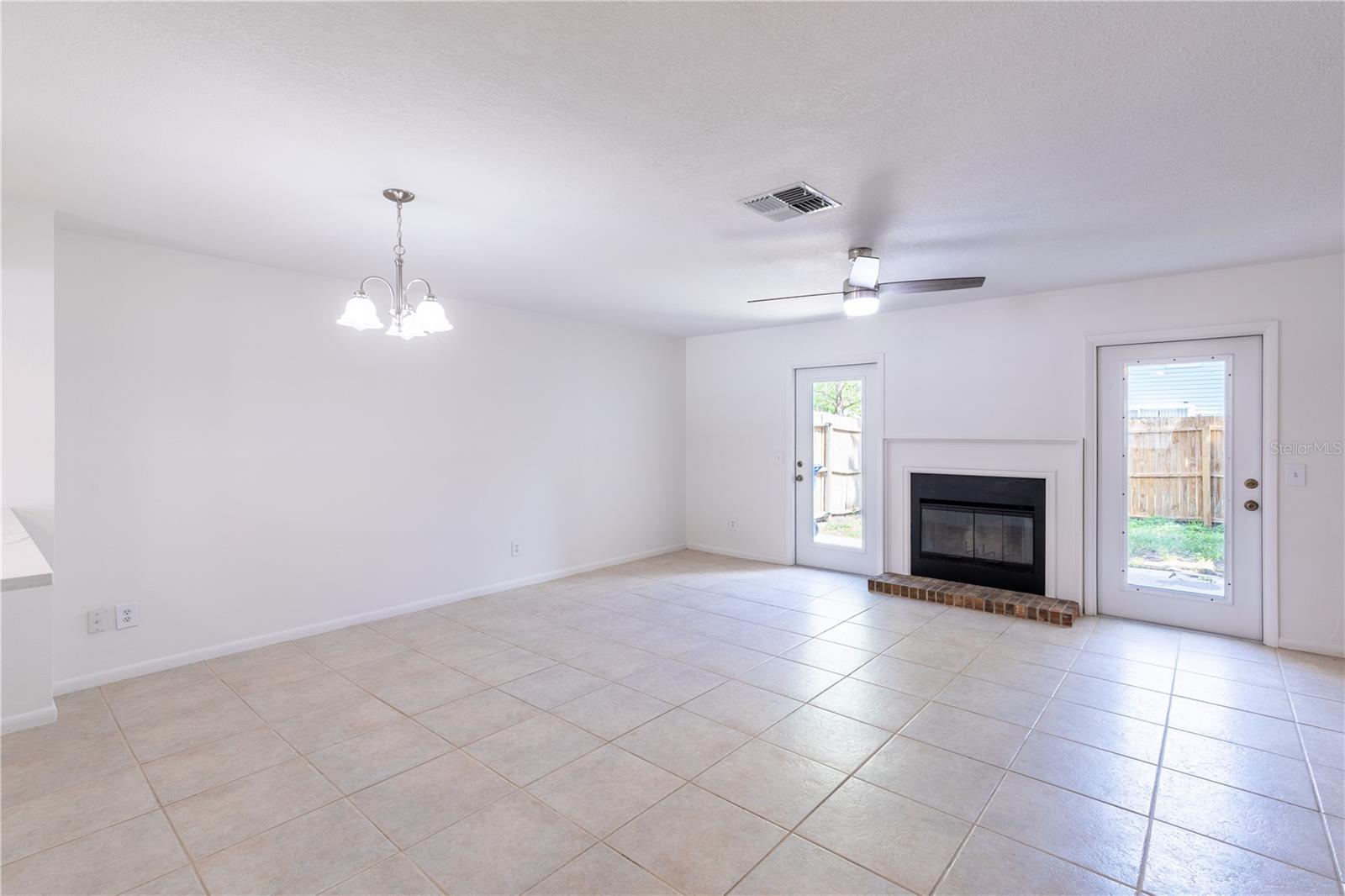 16175 RAMBLING VINE DR E, TAMPA, FL, 33624