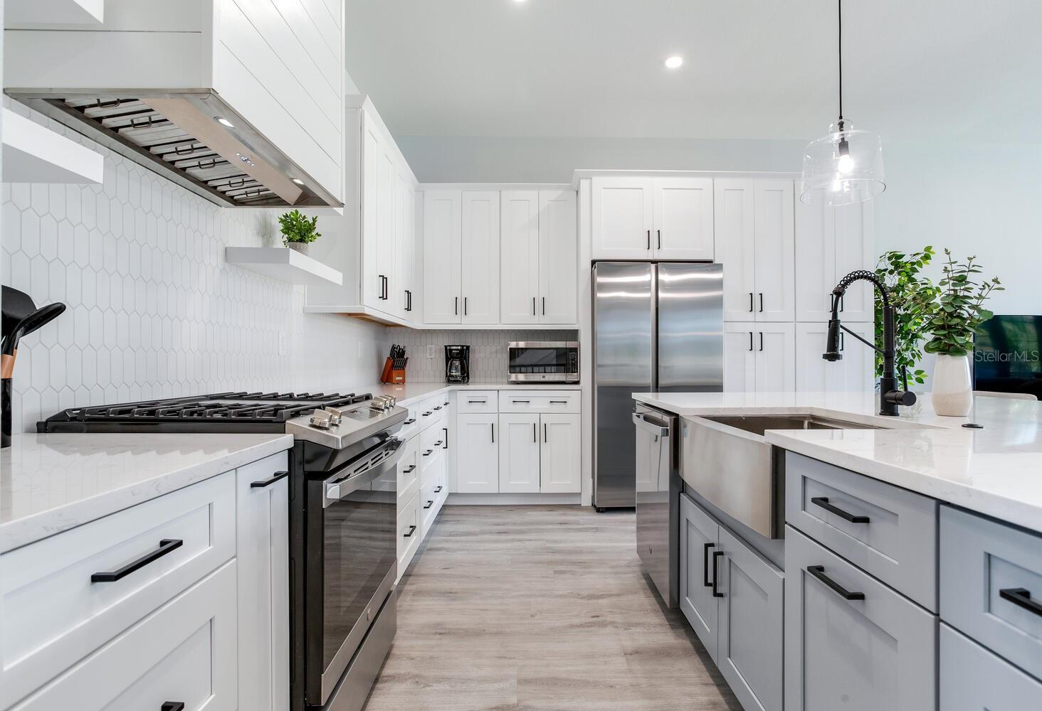 160 174TH TERRACE DR E #A, REDINGTON SHORES, FL, 33708