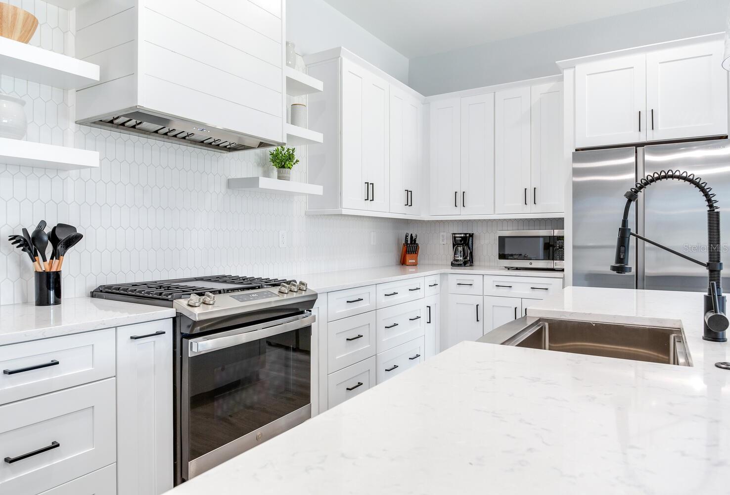 160 174TH TERRACE DR E #A, REDINGTON SHORES, FL, 33708