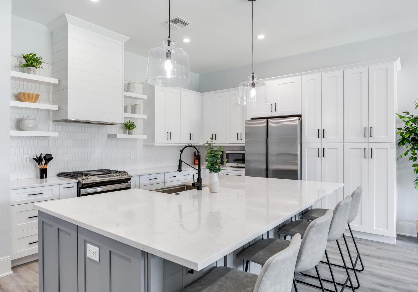 160 174TH TERRACE DR E #A, REDINGTON SHORES, FL, 33708