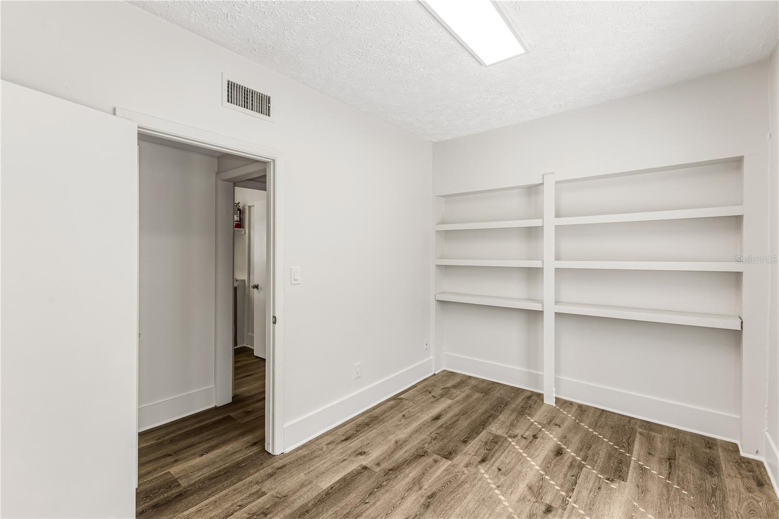 138 E GORE ST, ORLANDO, FL, 32806