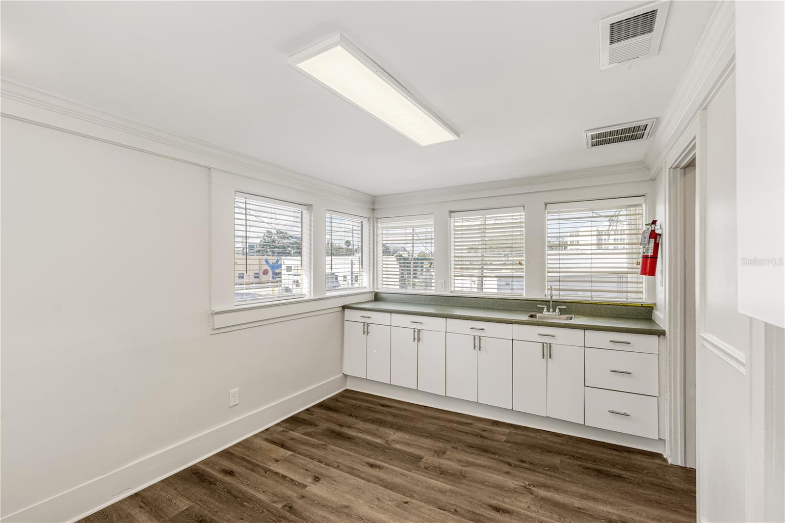 138 E GORE ST, ORLANDO, FL, 32806