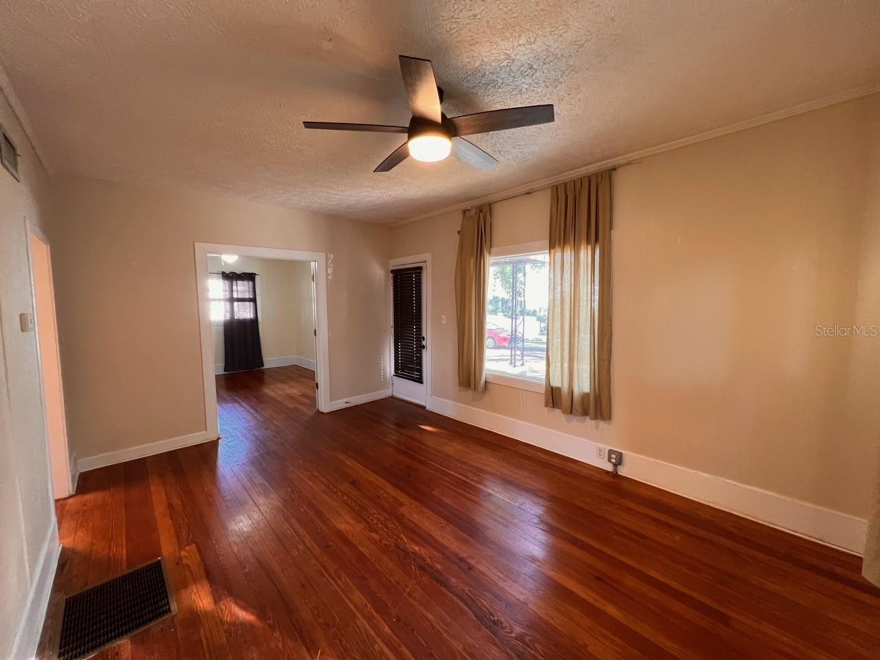 138 E GORE ST, ORLANDO, FL, 32806