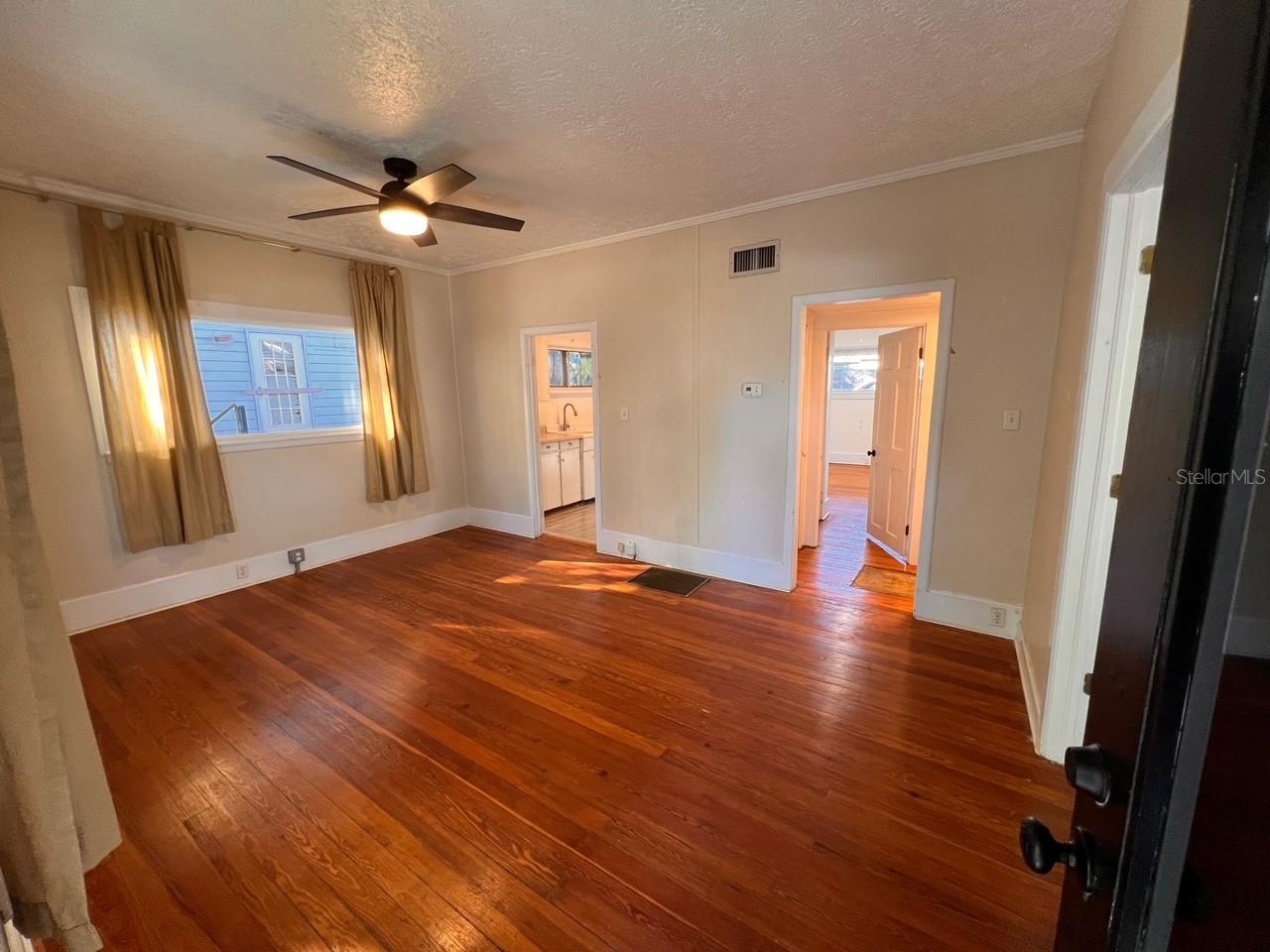 138 E GORE ST, ORLANDO, FL, 32806