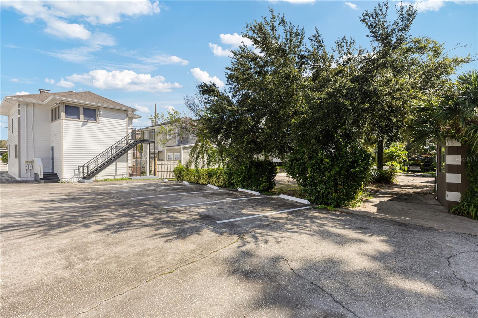 138 E GORE ST, ORLANDO, FL, 32806
