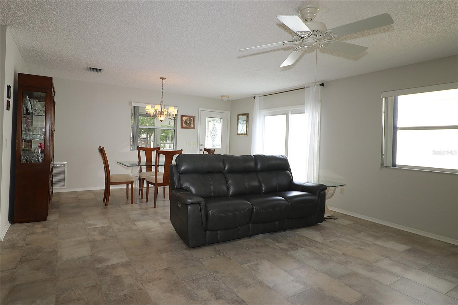 1943 MONTROSE CT, THE VILLAGES, FL, 32162