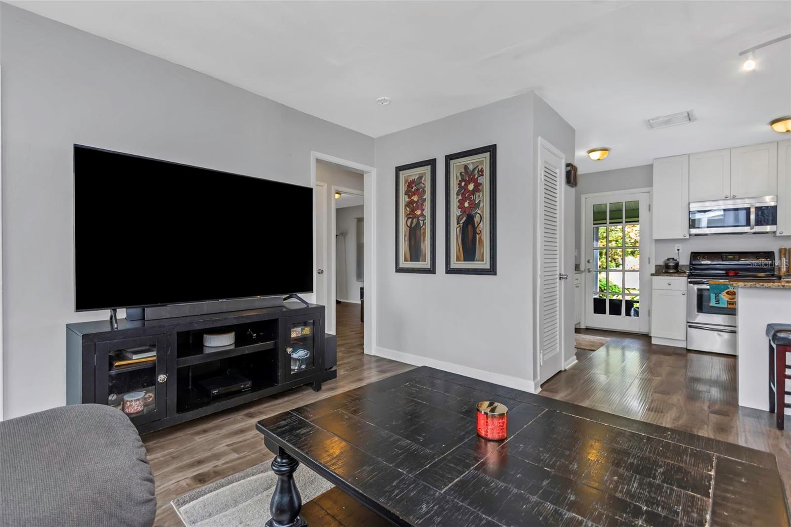 4407 W BAY VILLA AVE, TAMPA, FL, 33611