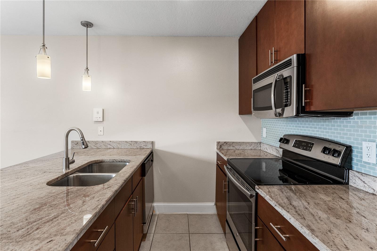 202 N FREMONT AVE #6, TAMPA, FL, 33606