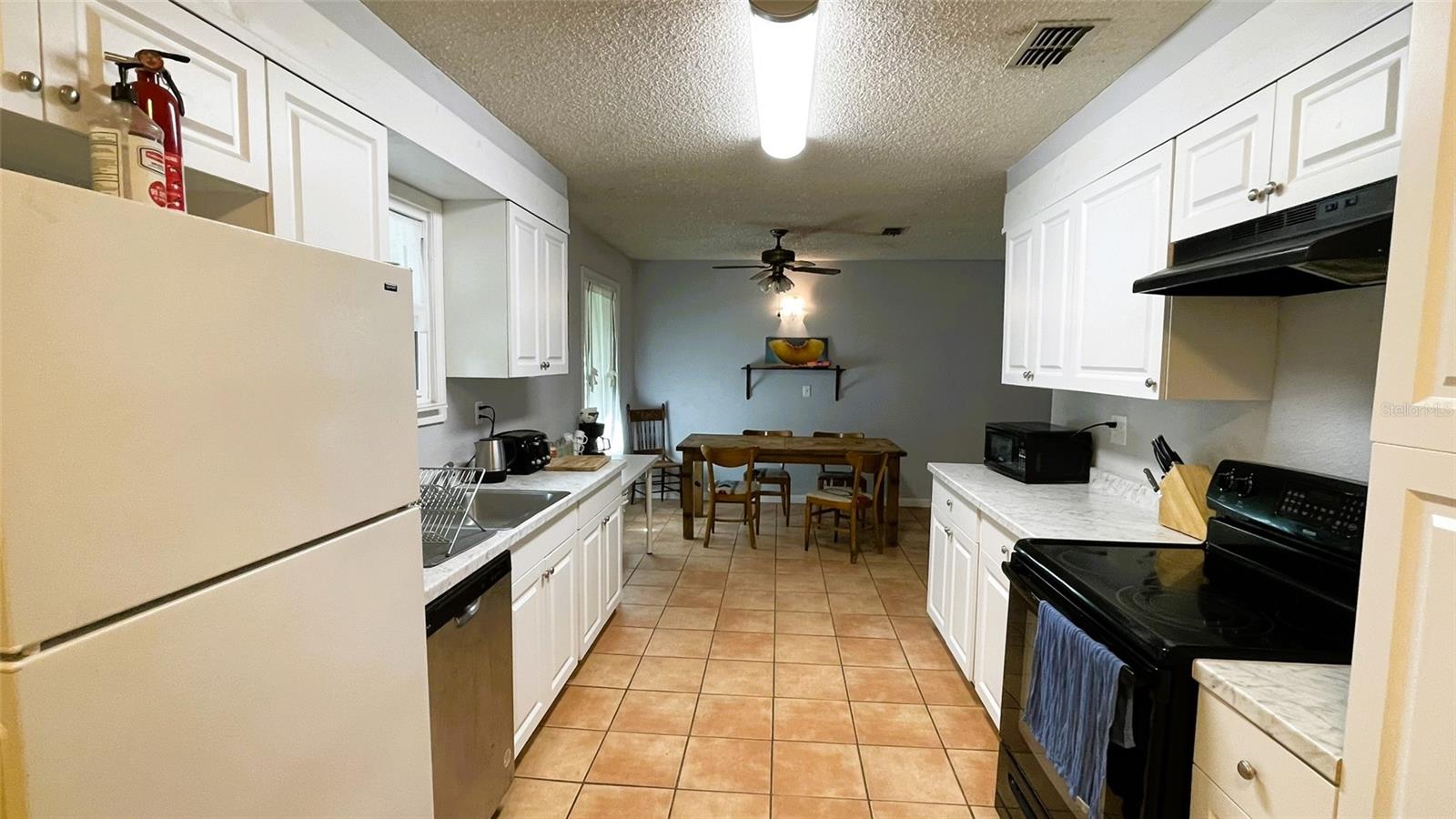 151 TWIN LAKES RD, HAWTHORNE, FL, 32640