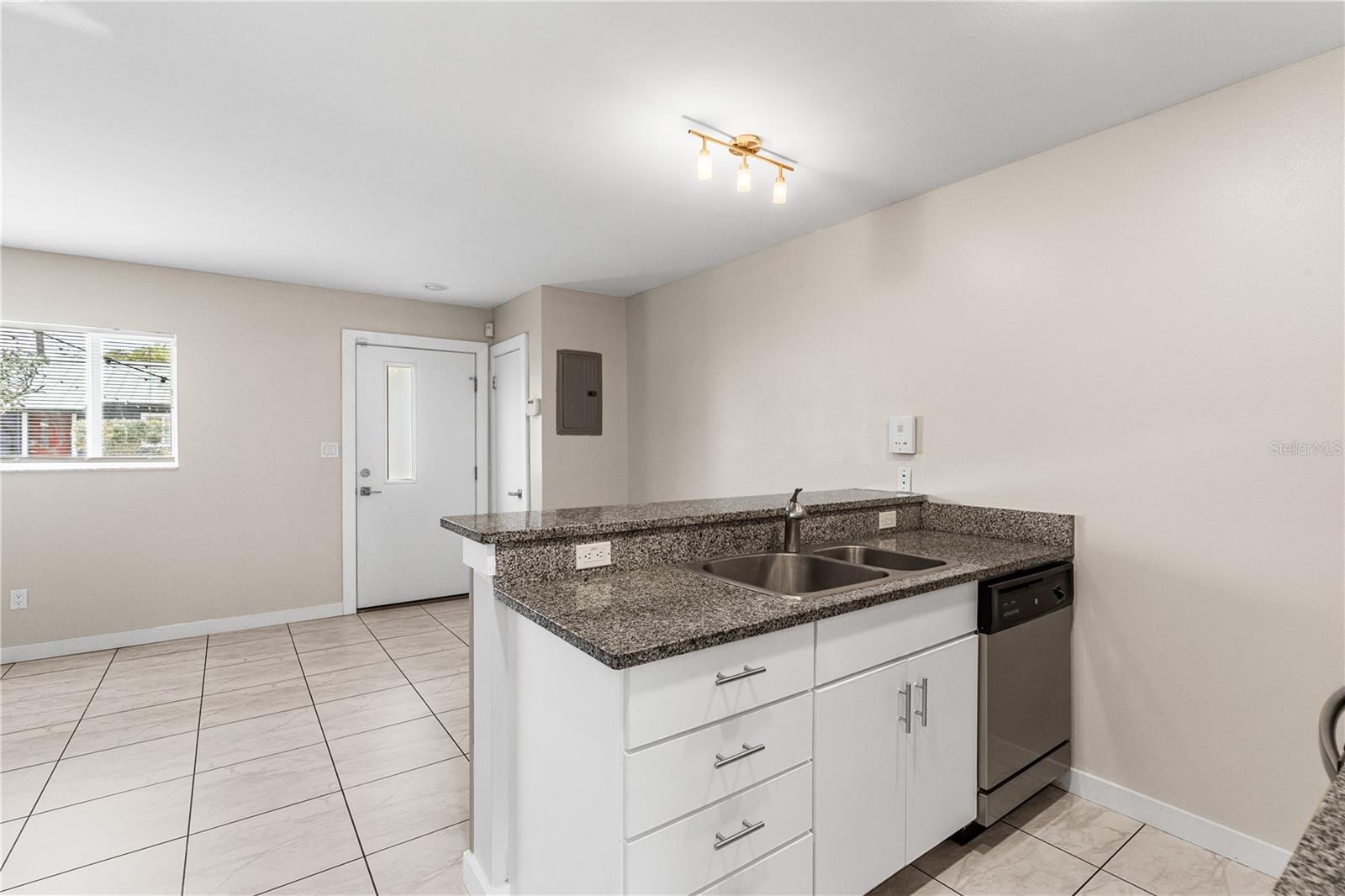 202 N FREMONT AVE #9, TAMPA, FL, 33606