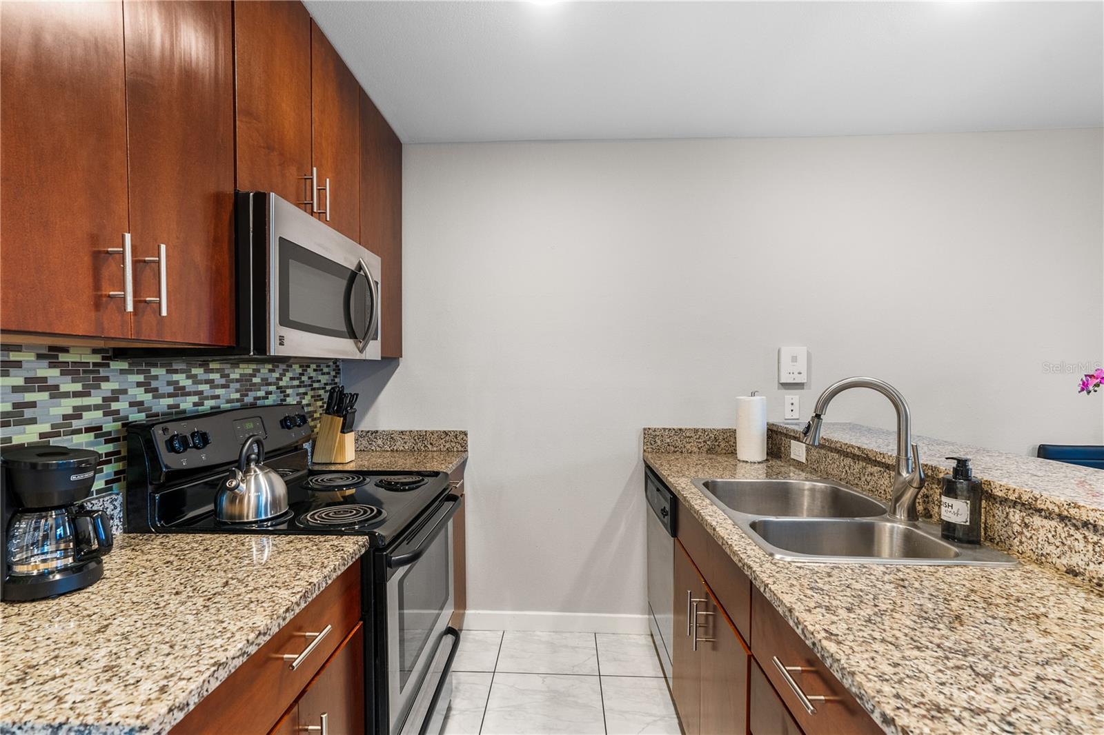 202 N FREMONT AVE #11, TAMPA, FL, 33606