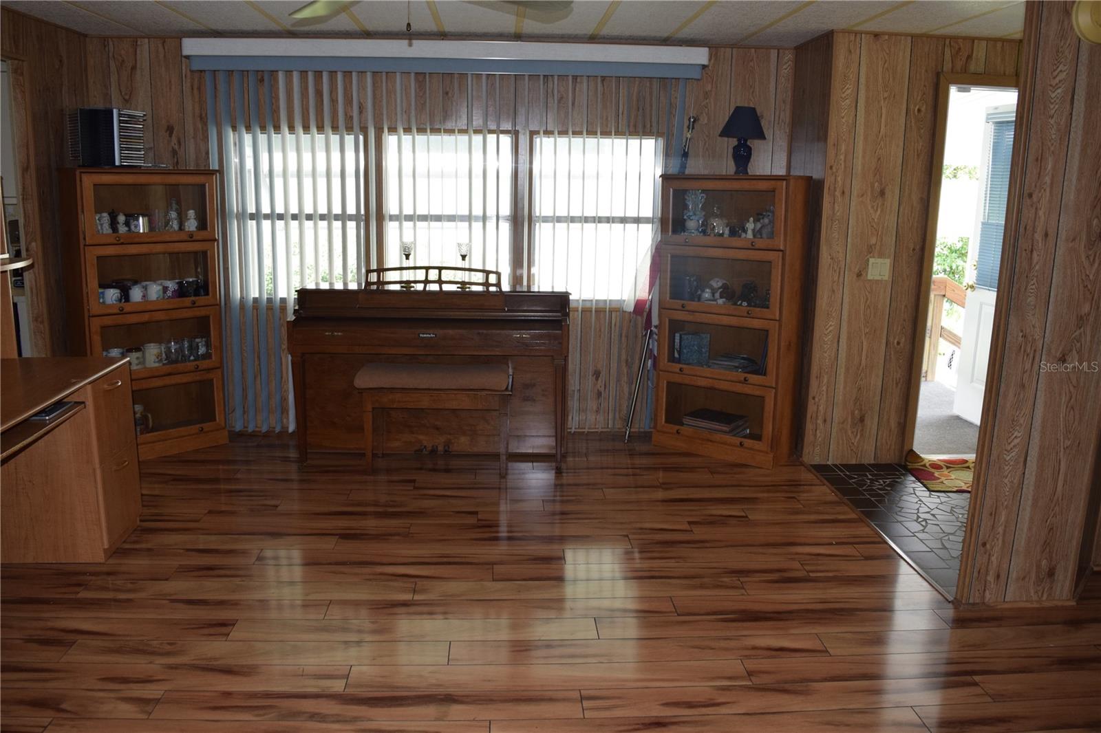 107 PINEBARK DR, PALM HARBOR, FL, 34684