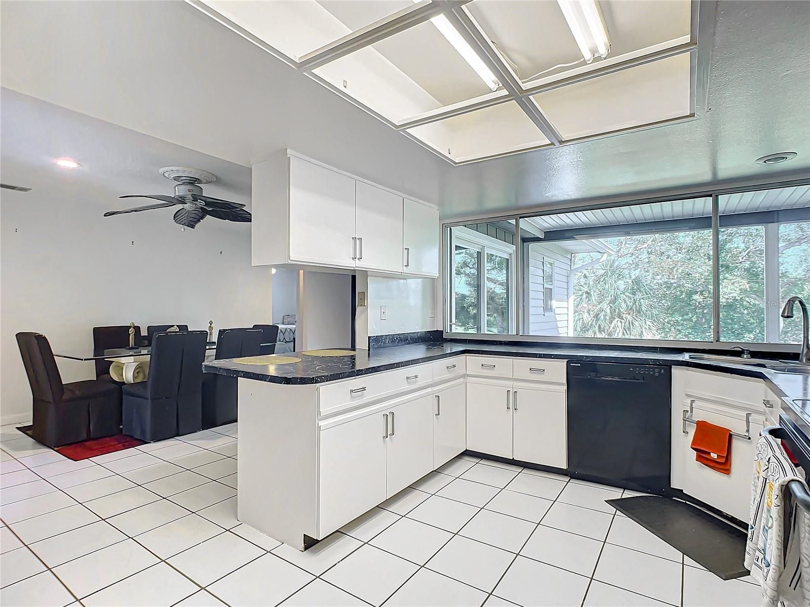 2281 E UNION CIR, DELTONA, FL, 32725