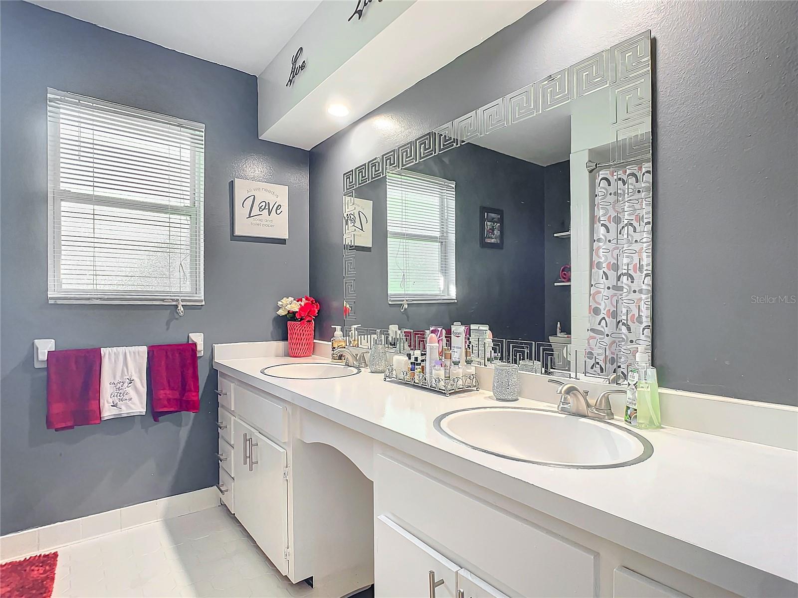 2281 E UNION CIR, DELTONA, FL, 32725