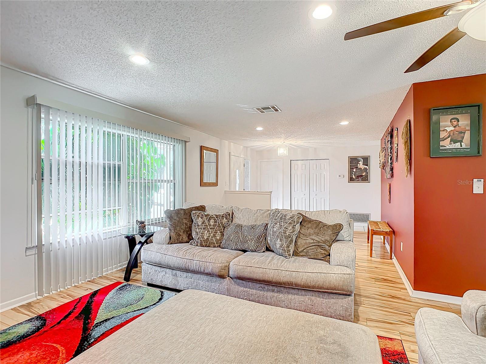 2281 E UNION CIR, DELTONA, FL, 32725