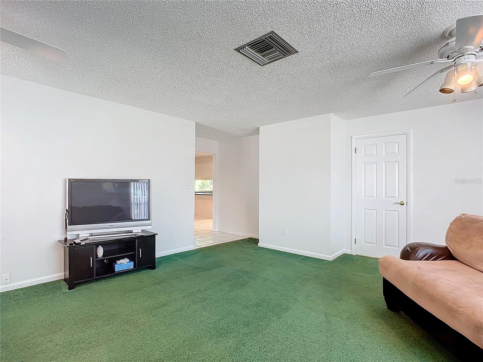 2281 E UNION CIR, DELTONA, FL, 32725
