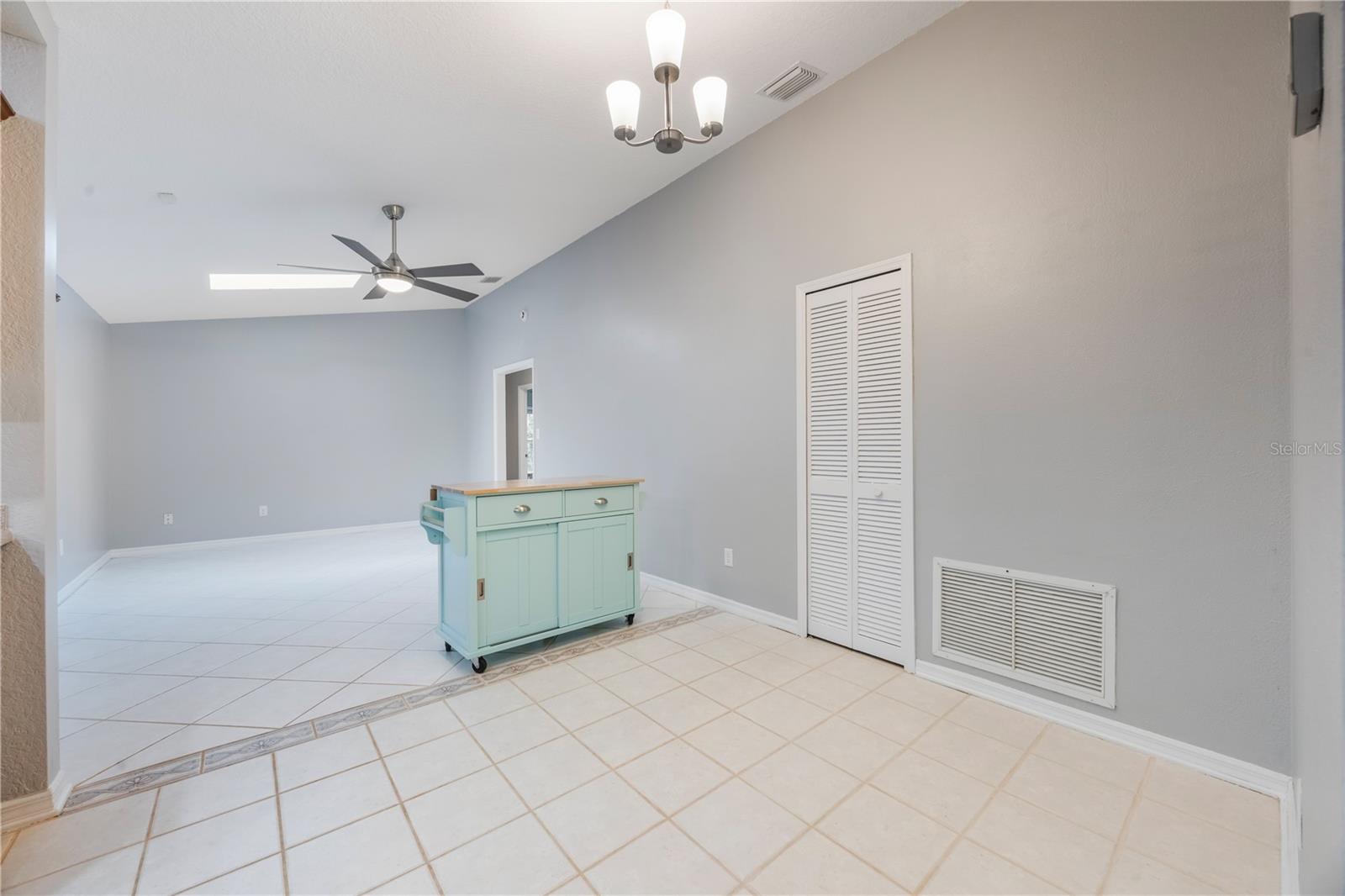 2524 CREEKVIEW CIR, OVIEDO, FL, 32765