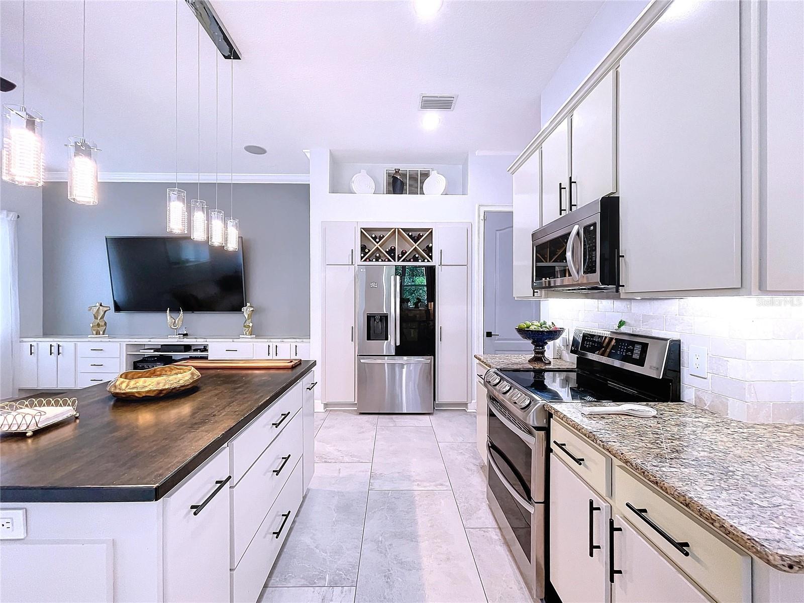 6564 SIMONE SHORES CIR, APOLLO BEACH, FL, 33572