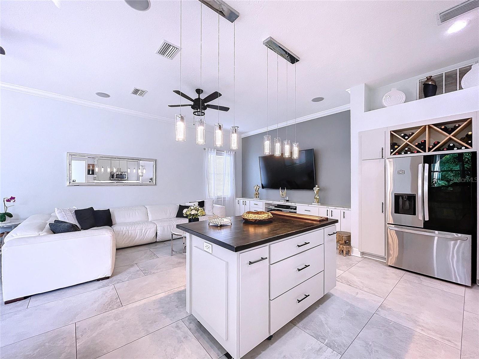 6564 SIMONE SHORES CIR, APOLLO BEACH, FL, 33572