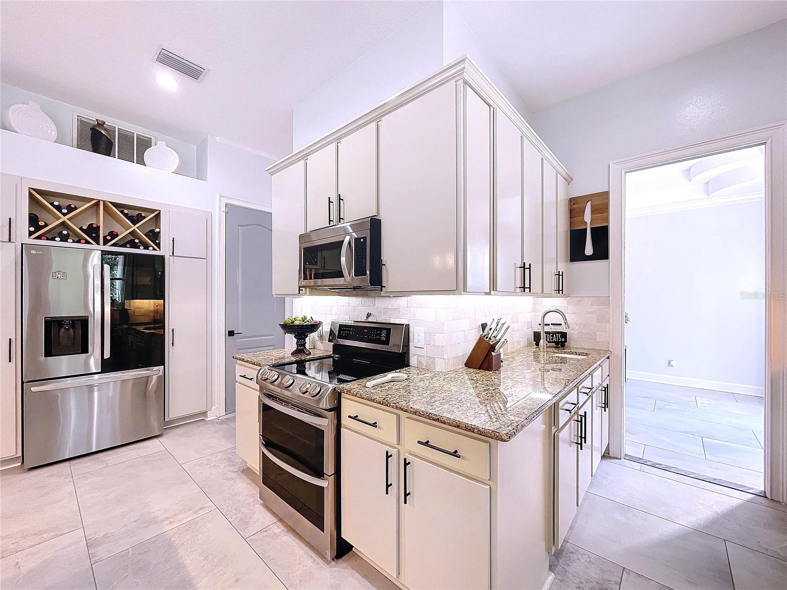 6564 SIMONE SHORES CIR, APOLLO BEACH, FL, 33572