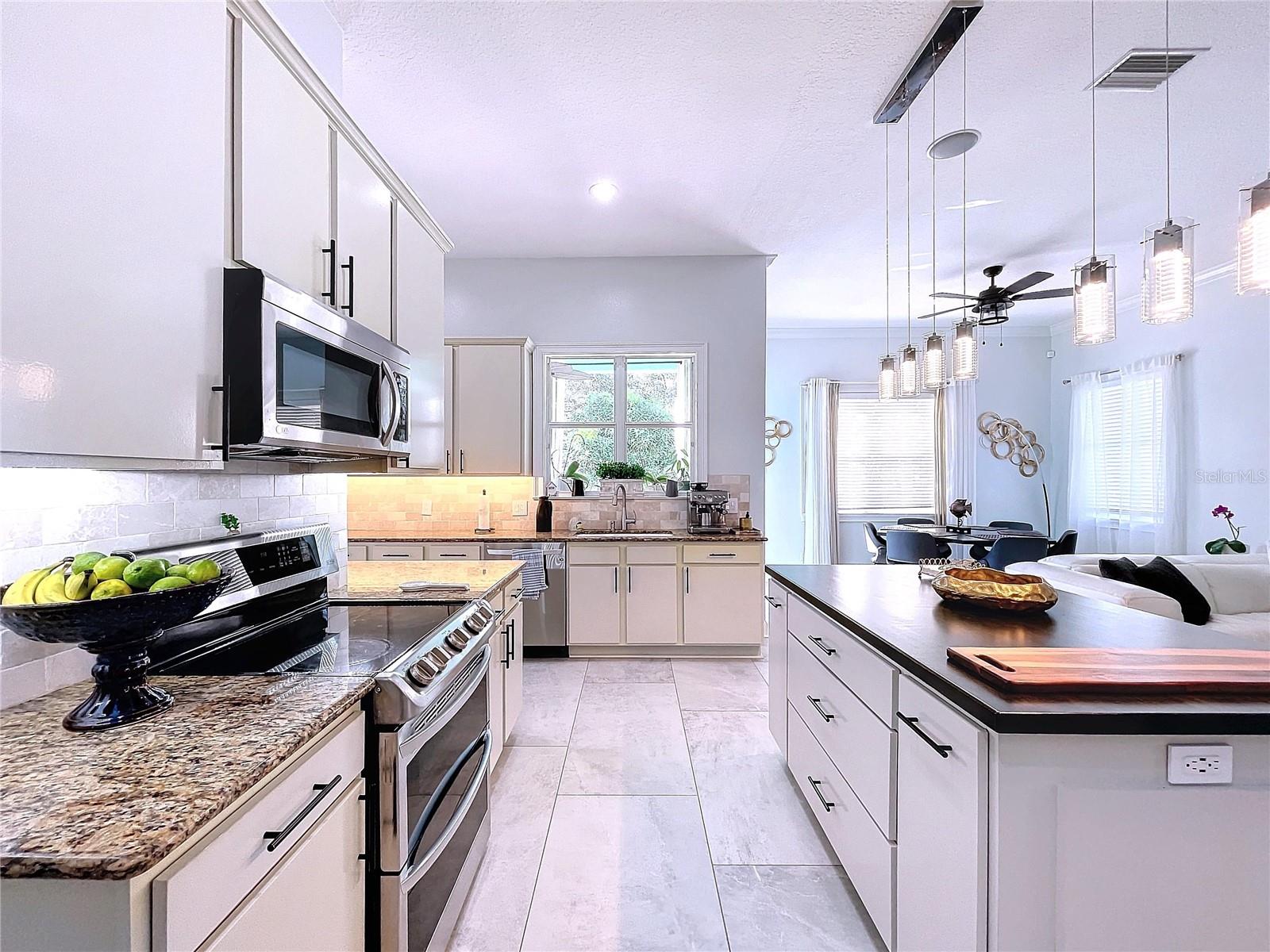 6564 SIMONE SHORES CIR, APOLLO BEACH, FL, 33572