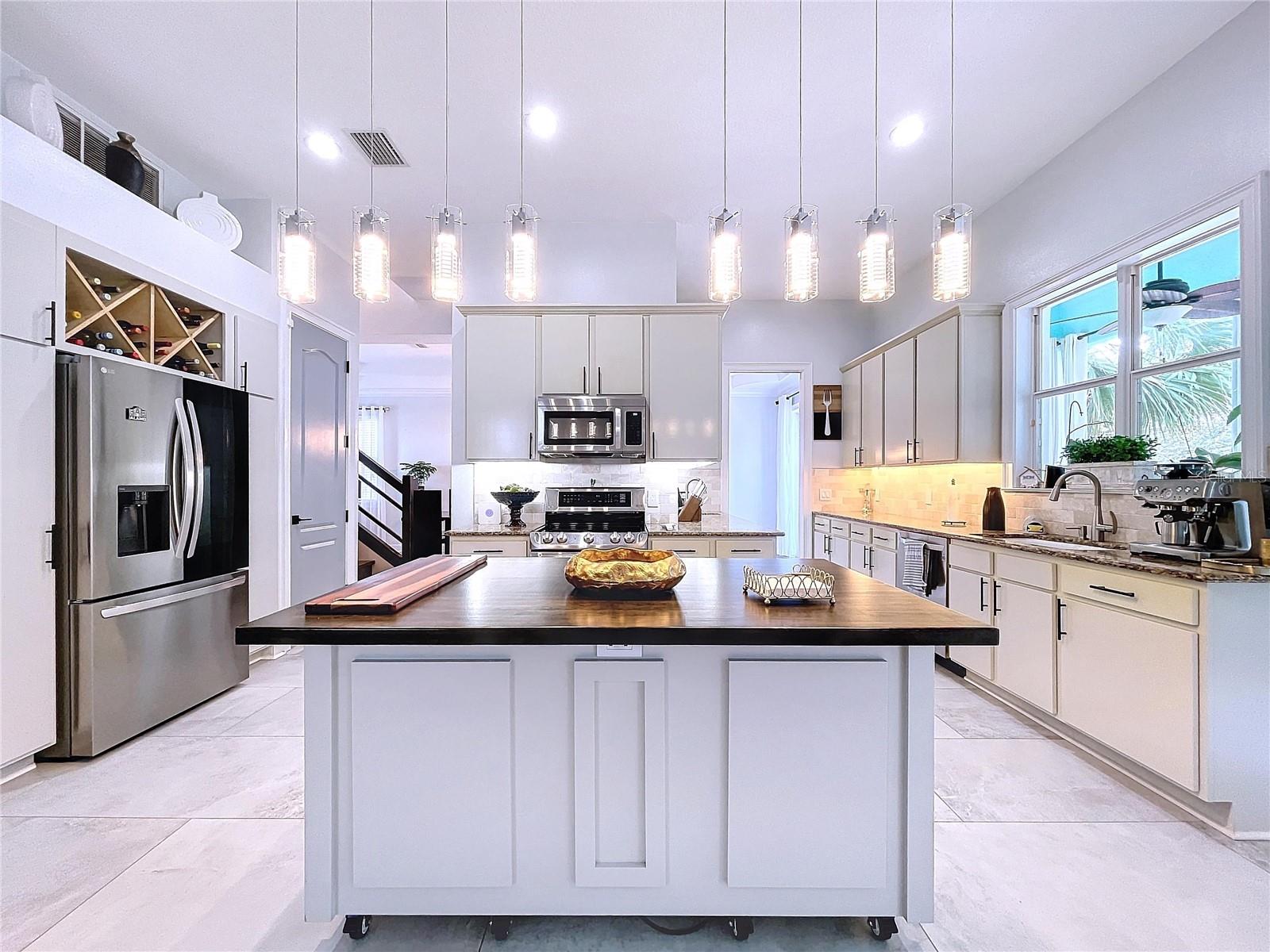 6564 SIMONE SHORES CIR, APOLLO BEACH, FL, 33572