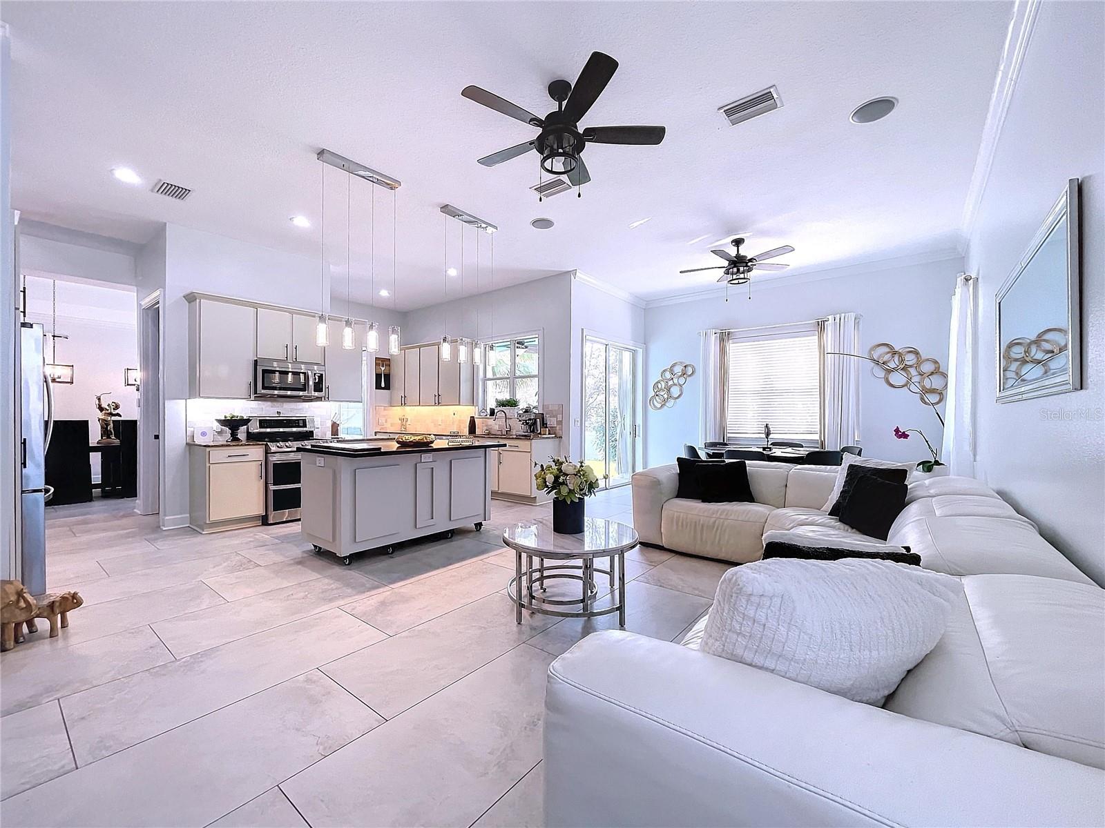 6564 SIMONE SHORES CIR, APOLLO BEACH, FL, 33572