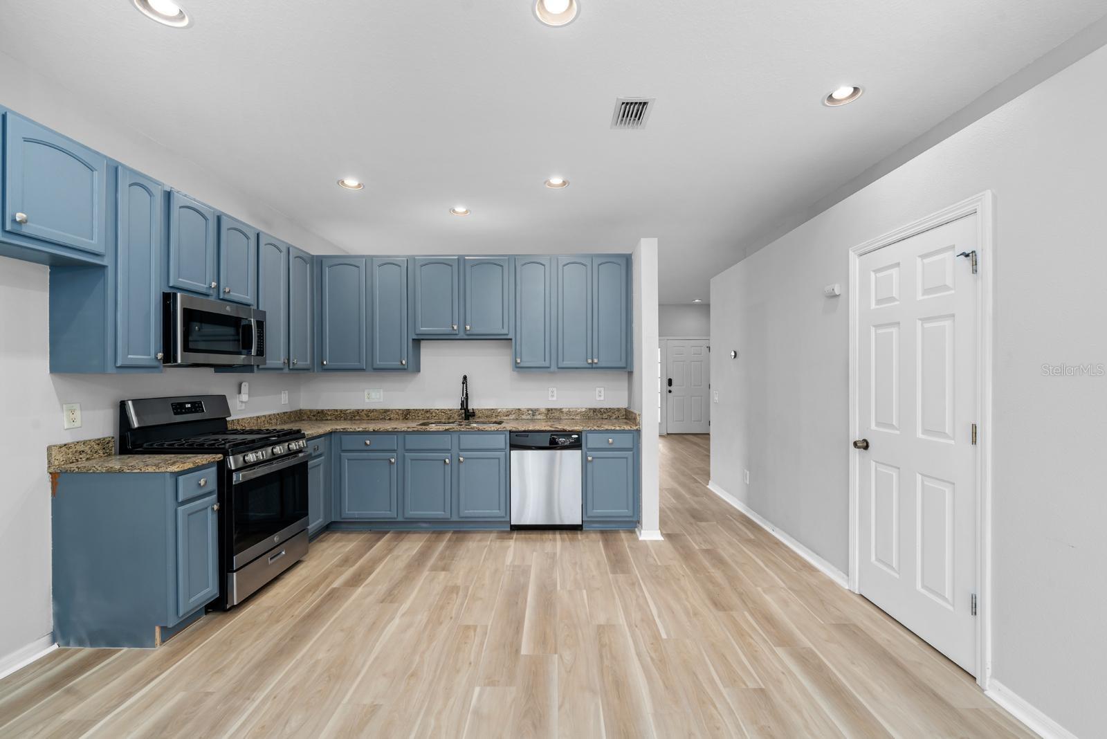 19412 SUNSET BAY DR, LAND O LAKES, FL, 34638