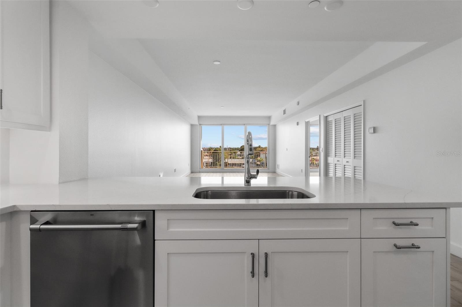 125 ISLAND WAY #403, CLEARWATER, FL, 33767