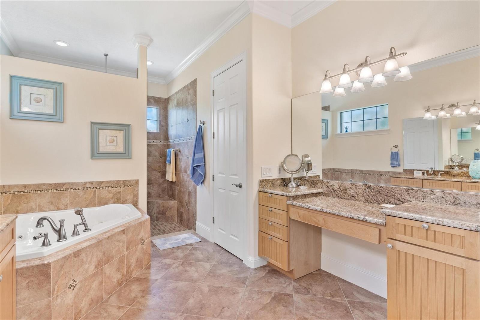 26317 AVENIDA LAS COLINAS, HOWEY IN THE HILLS, FL, 34737