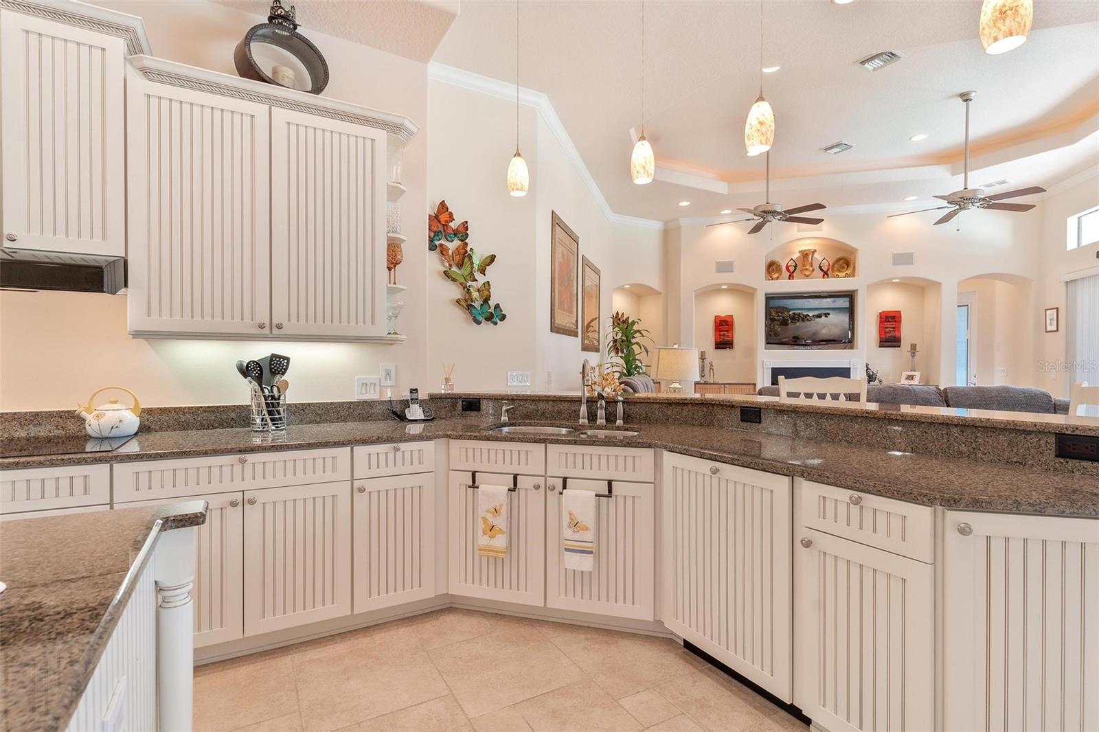 26317 AVENIDA LAS COLINAS, HOWEY IN THE HILLS, FL, 34737