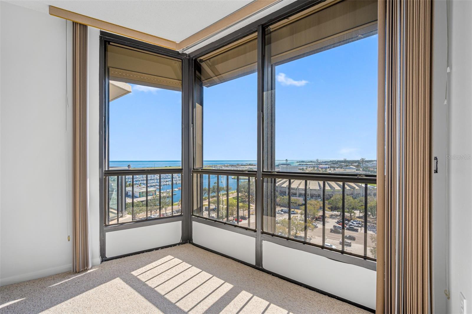 1 BEACH DR SE #1208, ST PETERSBURG, FL, 33701