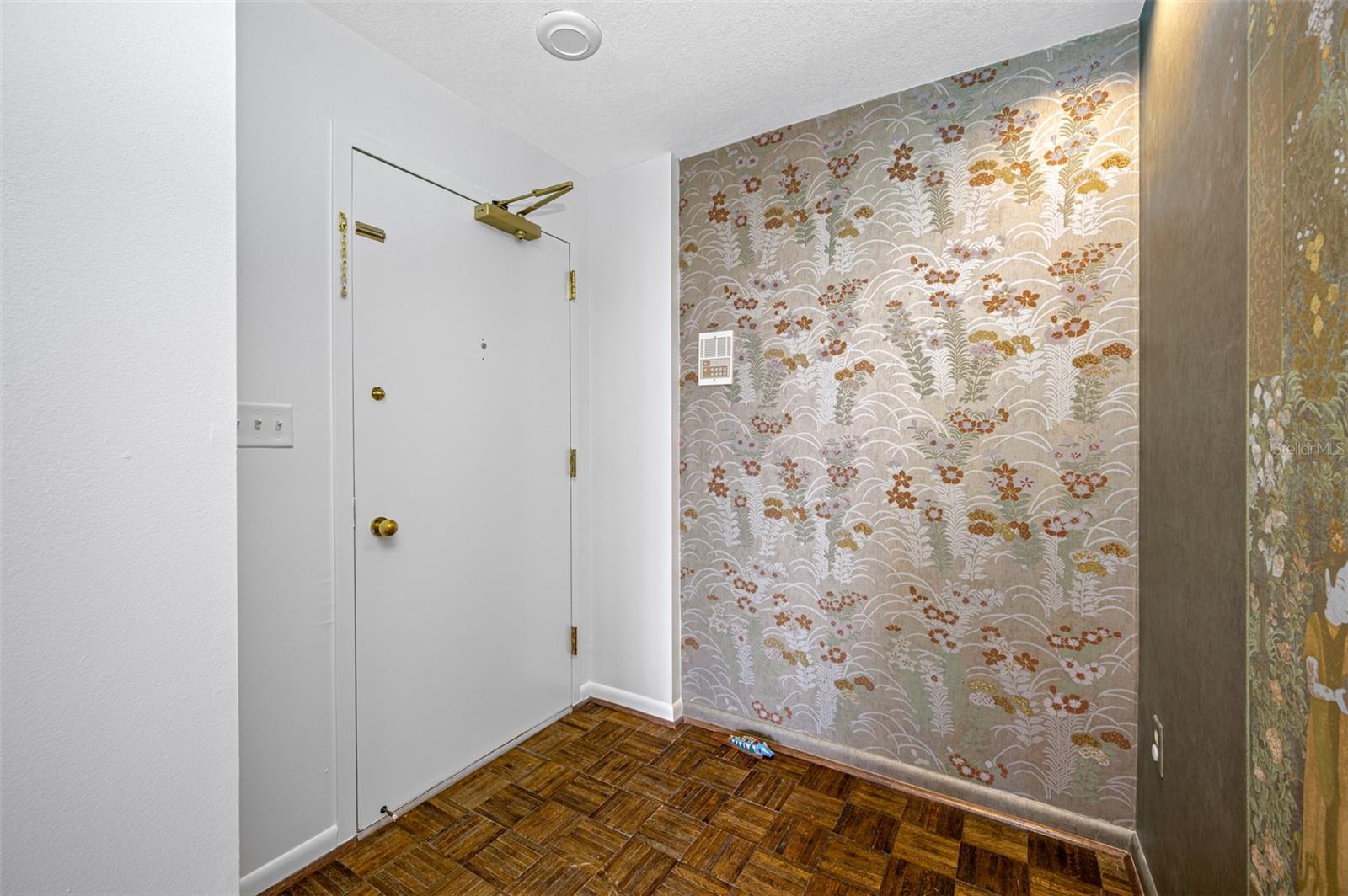 1 BEACH DR SE #1208, ST PETERSBURG, FL, 33701