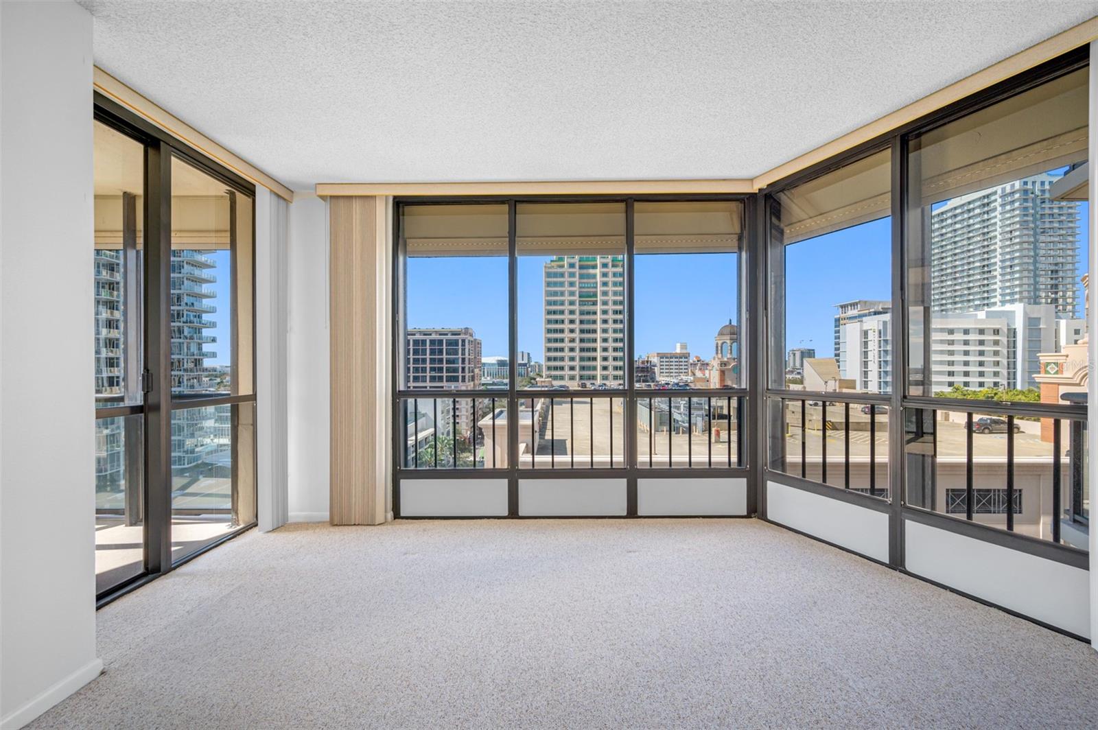 1 BEACH DR SE #1208, ST PETERSBURG, FL, 33701