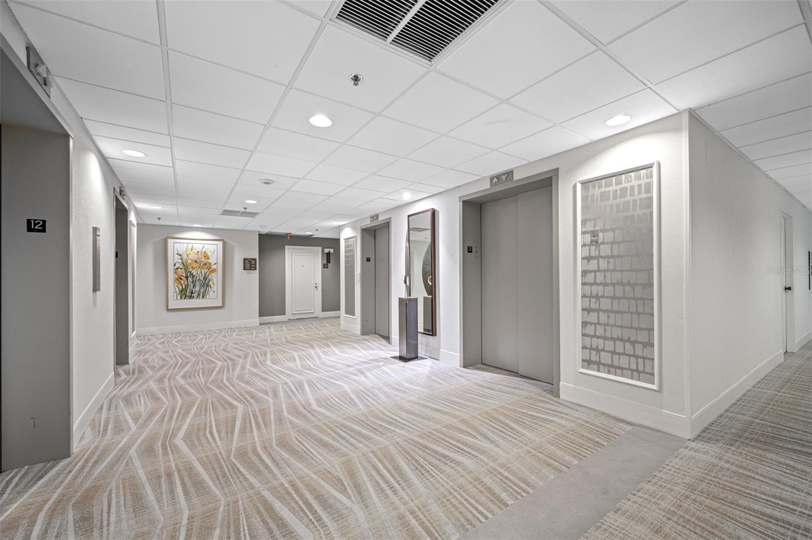 1 BEACH DR SE #1208, ST PETERSBURG, FL, 33701