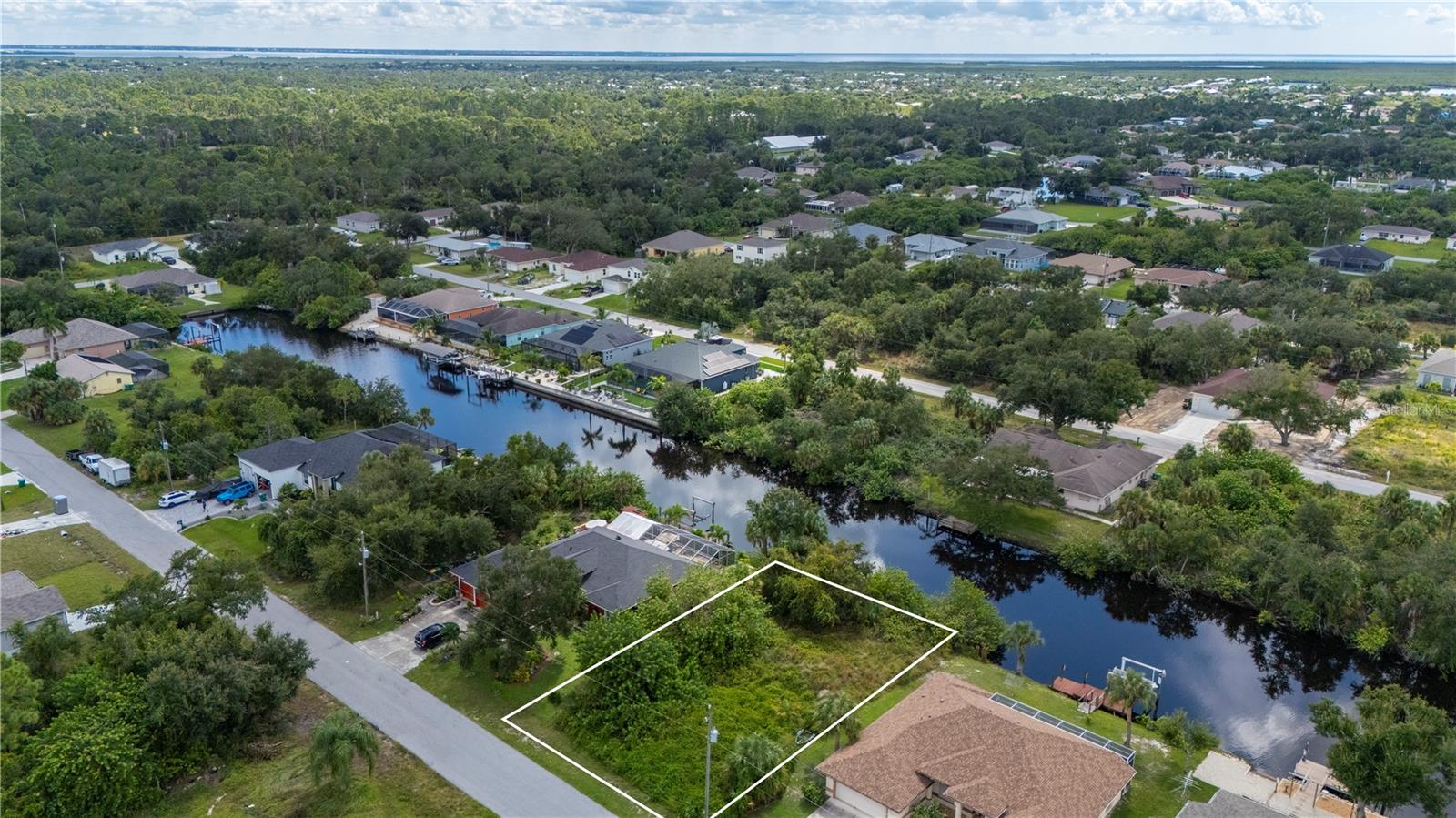 17357 ROBINSON AVE, PORT CHARLOTTE, FL, 33948