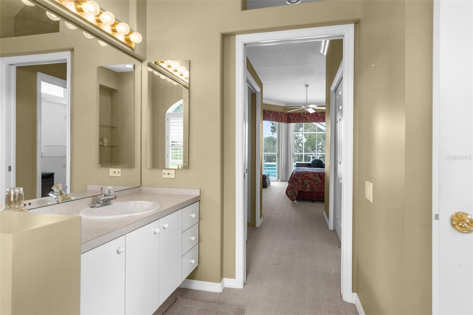 9208 TARLETON CIR, WEEKI WACHEE, FL, 34613