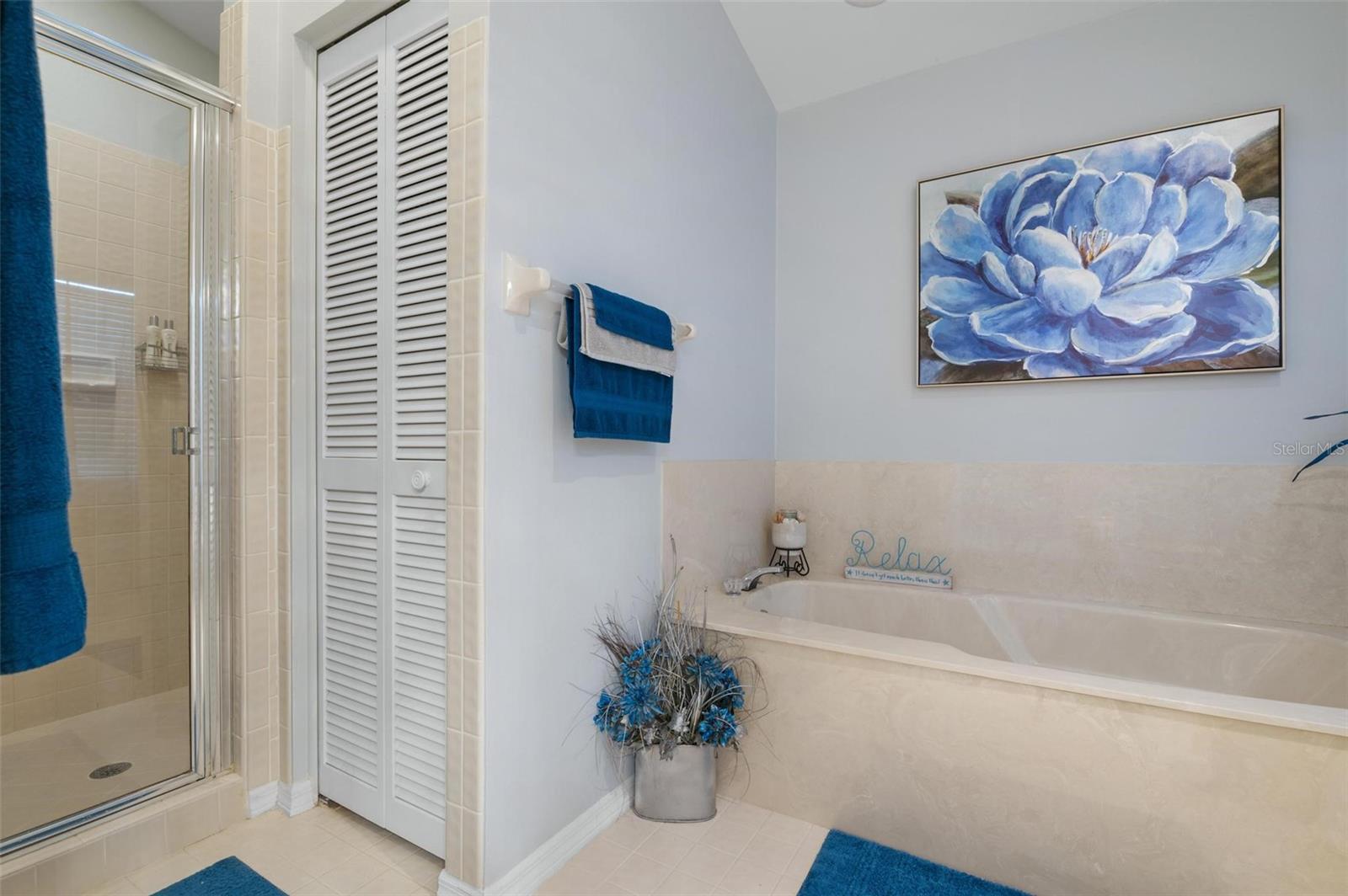 5933 SAN MICHELLE DR, SARASOTA, FL, 34243