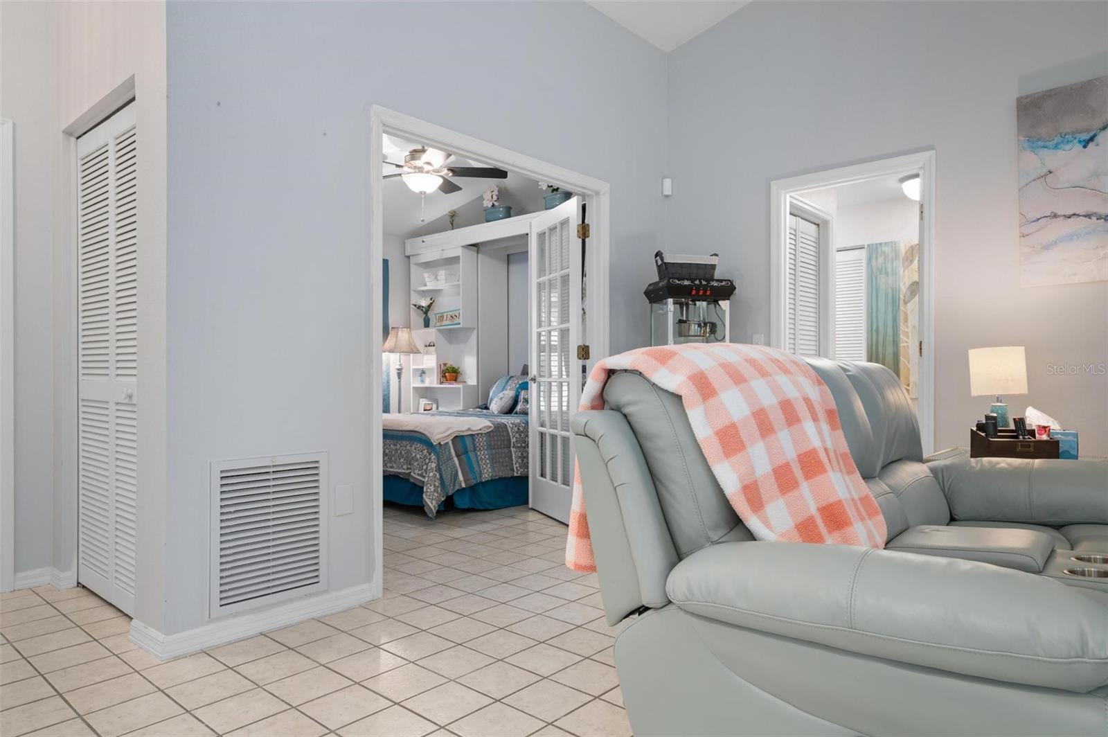 5933 SAN MICHELLE DR, SARASOTA, FL, 34243