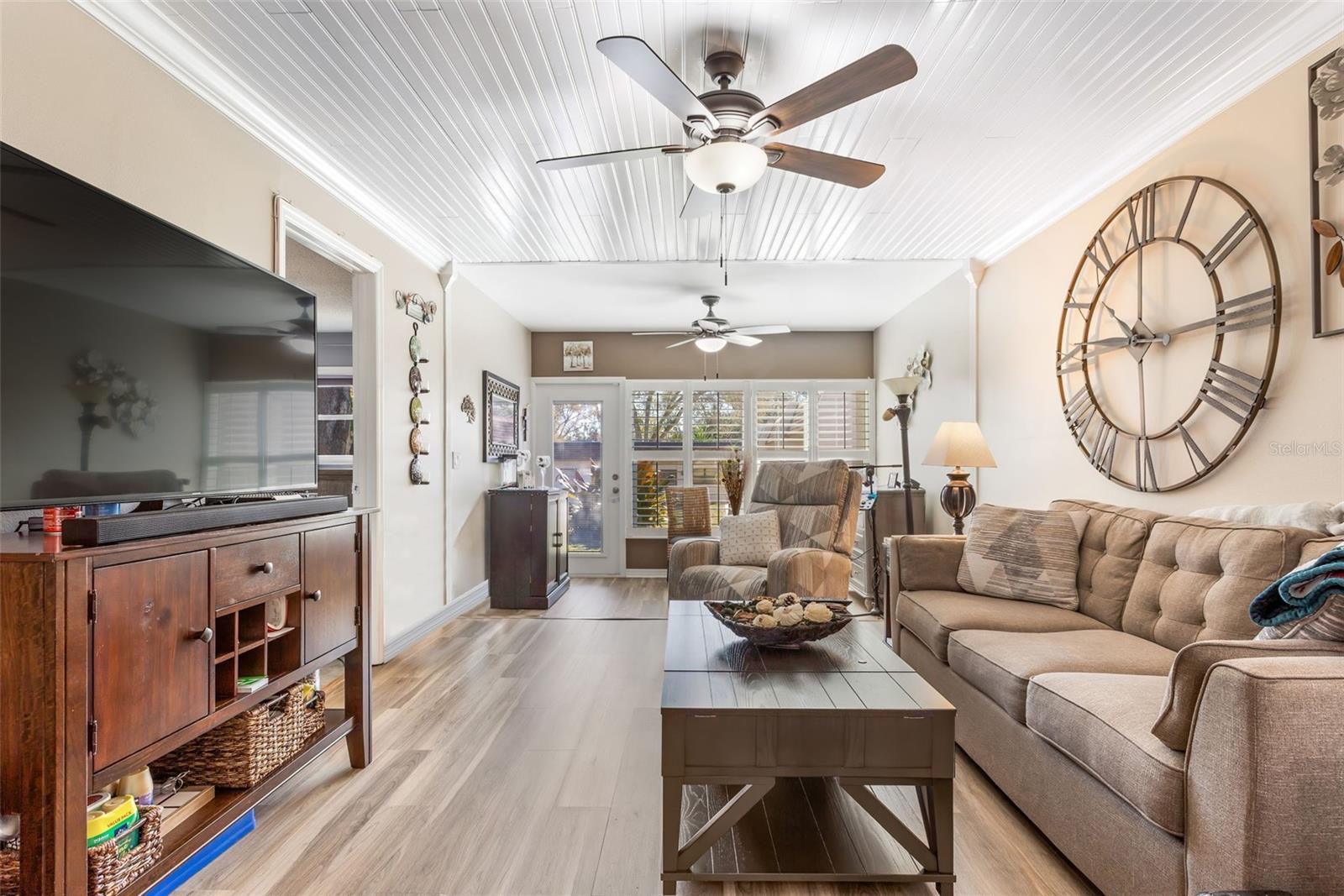 1371 MISSION HILLS BLVD, CLEARWATER, FL, 33759