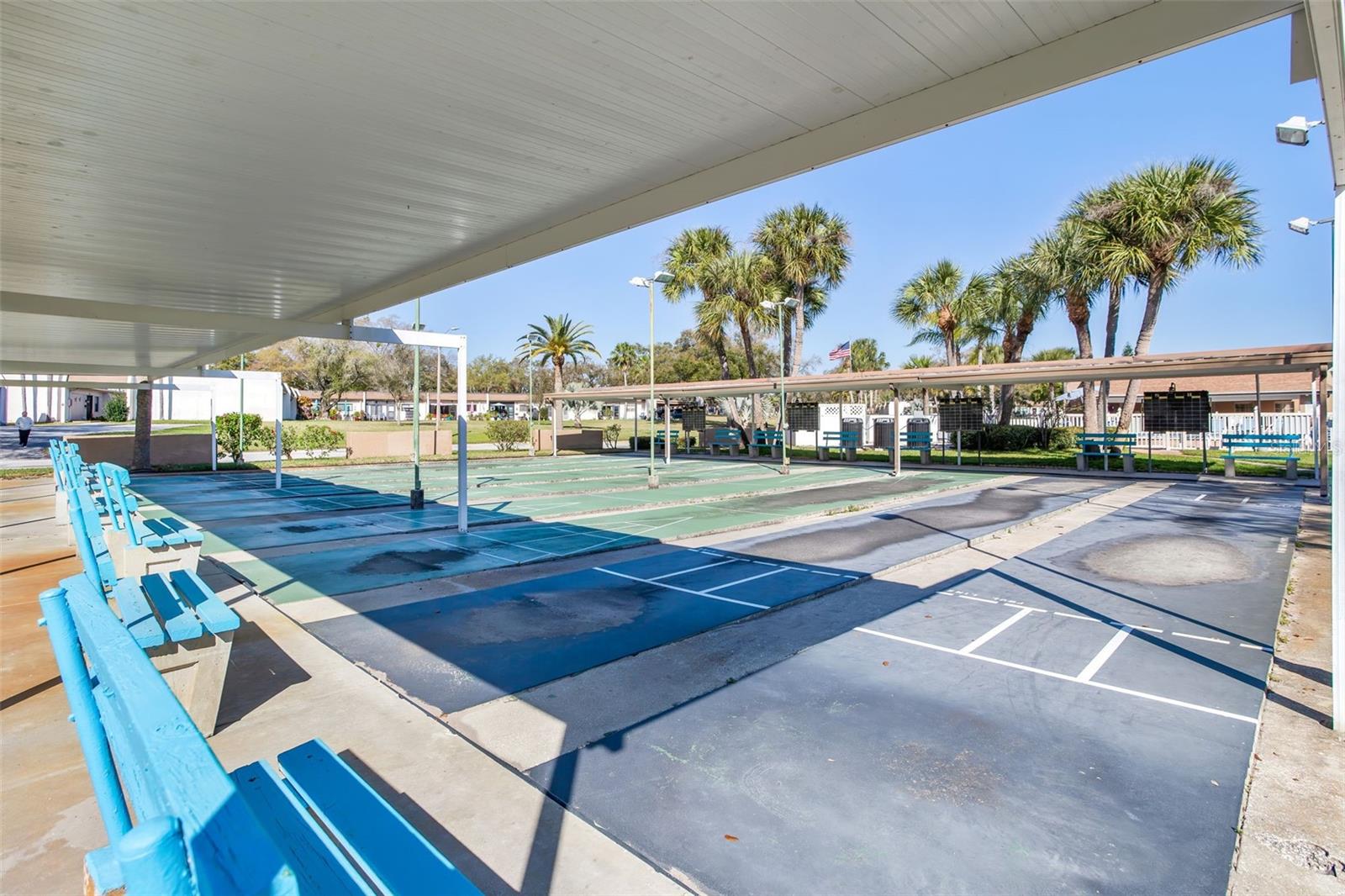 1371 MISSION HILLS BLVD, CLEARWATER, FL, 33759
