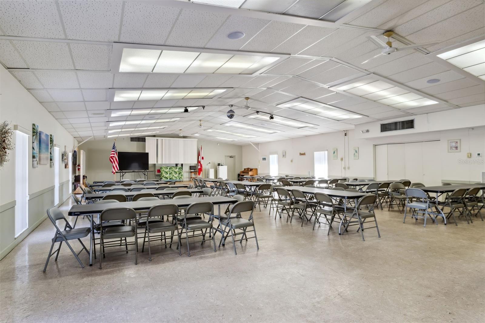 1371 MISSION HILLS BLVD, CLEARWATER, FL, 33759