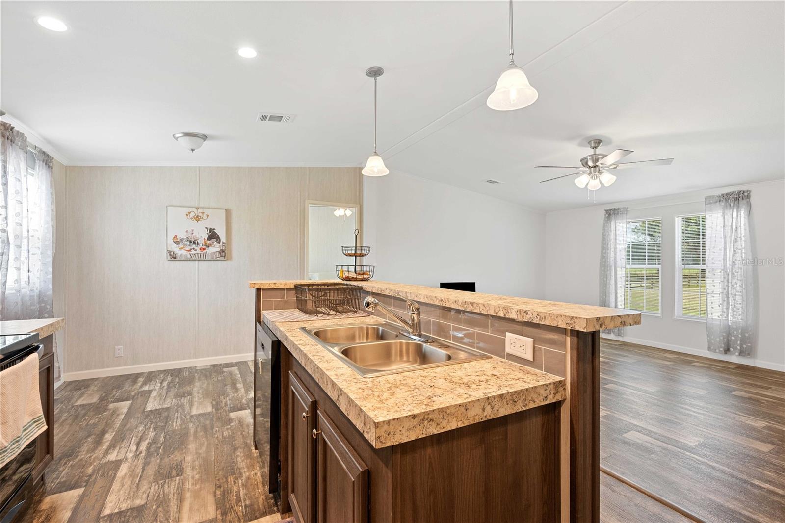 705 SR 50, WEBSTER, FL, 33597